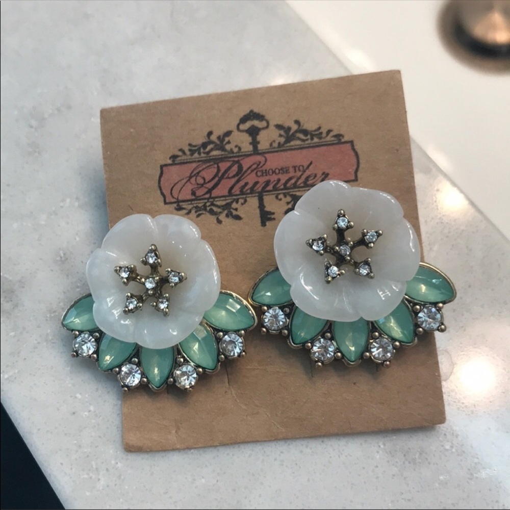 NEW plunder ear jackets